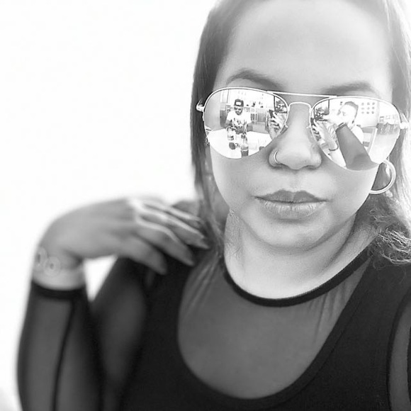 Meet your Posher, Sugeiry - Picture 1 of 1